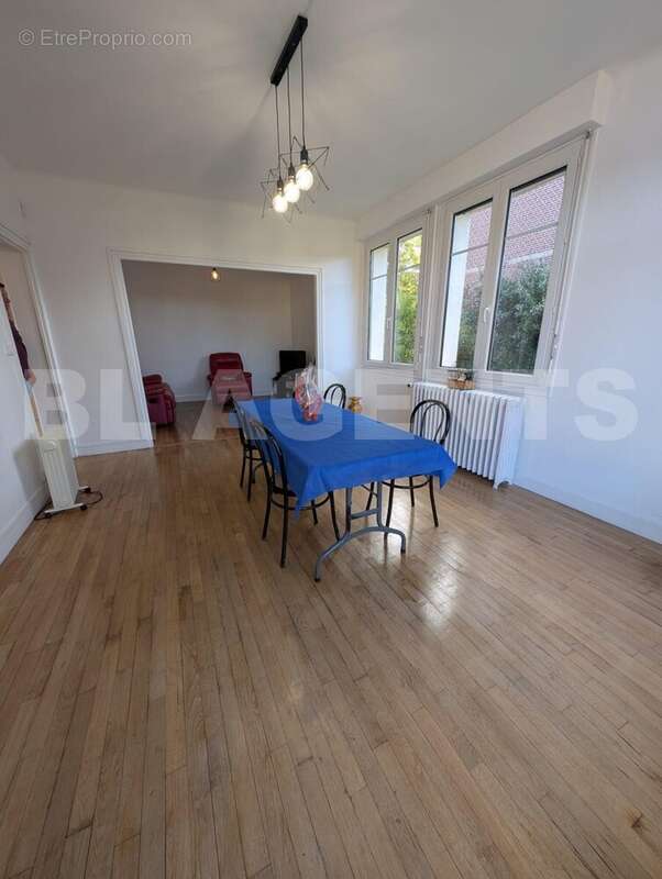 WhatsApp Image 2025-10-27 à 11 - Maison à FORMERIE