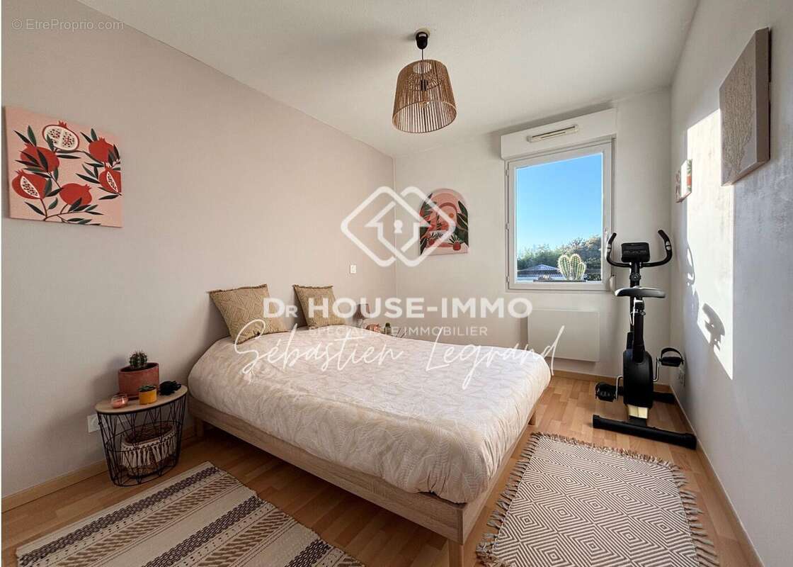 Appartement à PAREMPUYRE