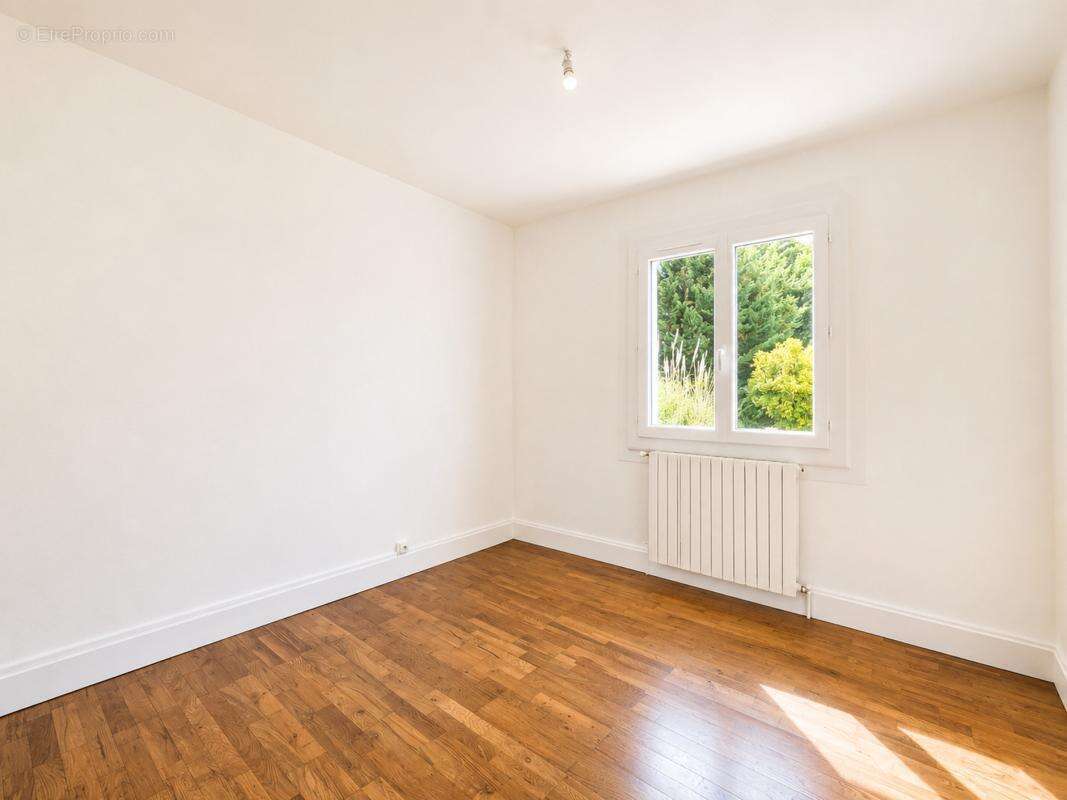 Maison 140 m² à Clermont-Dessous  - photo 11