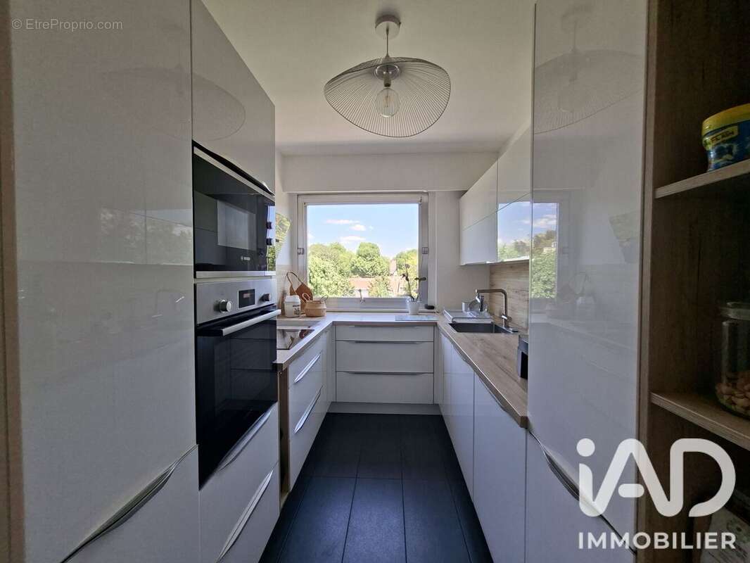 Appartement 77 m² à Croix  - photo 4