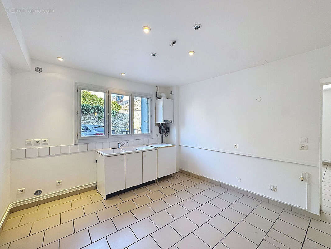 Proche plage et quartier Bénédictine Maison avec 3 chambres et 2 stationnements privés - photo 10