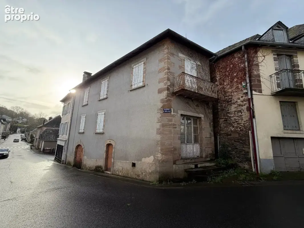 Maison à ALLASSAC