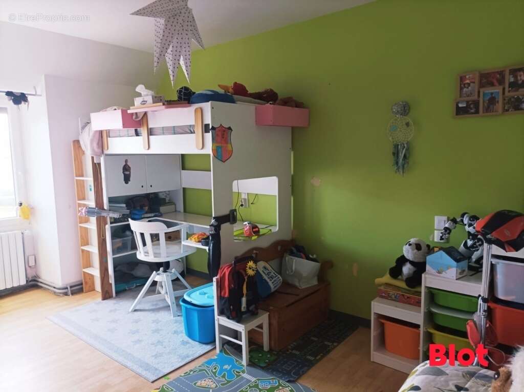 Maison à VAL-D&#039;IZE