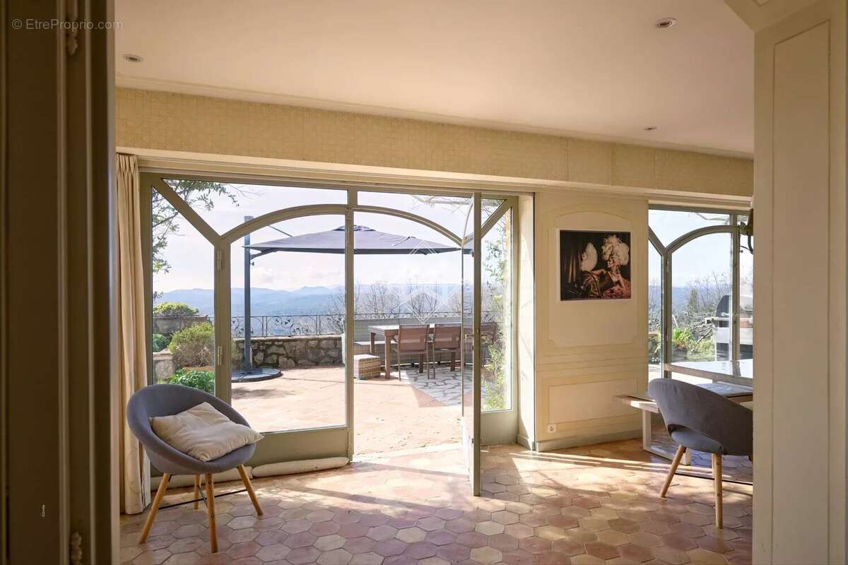 Maison à MONTAUROUX