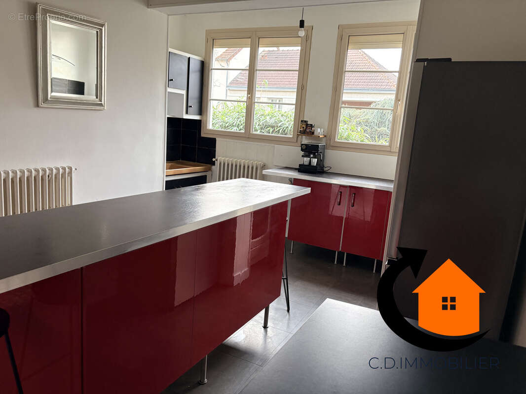 Maison 75 m² à Luce  - photo 6