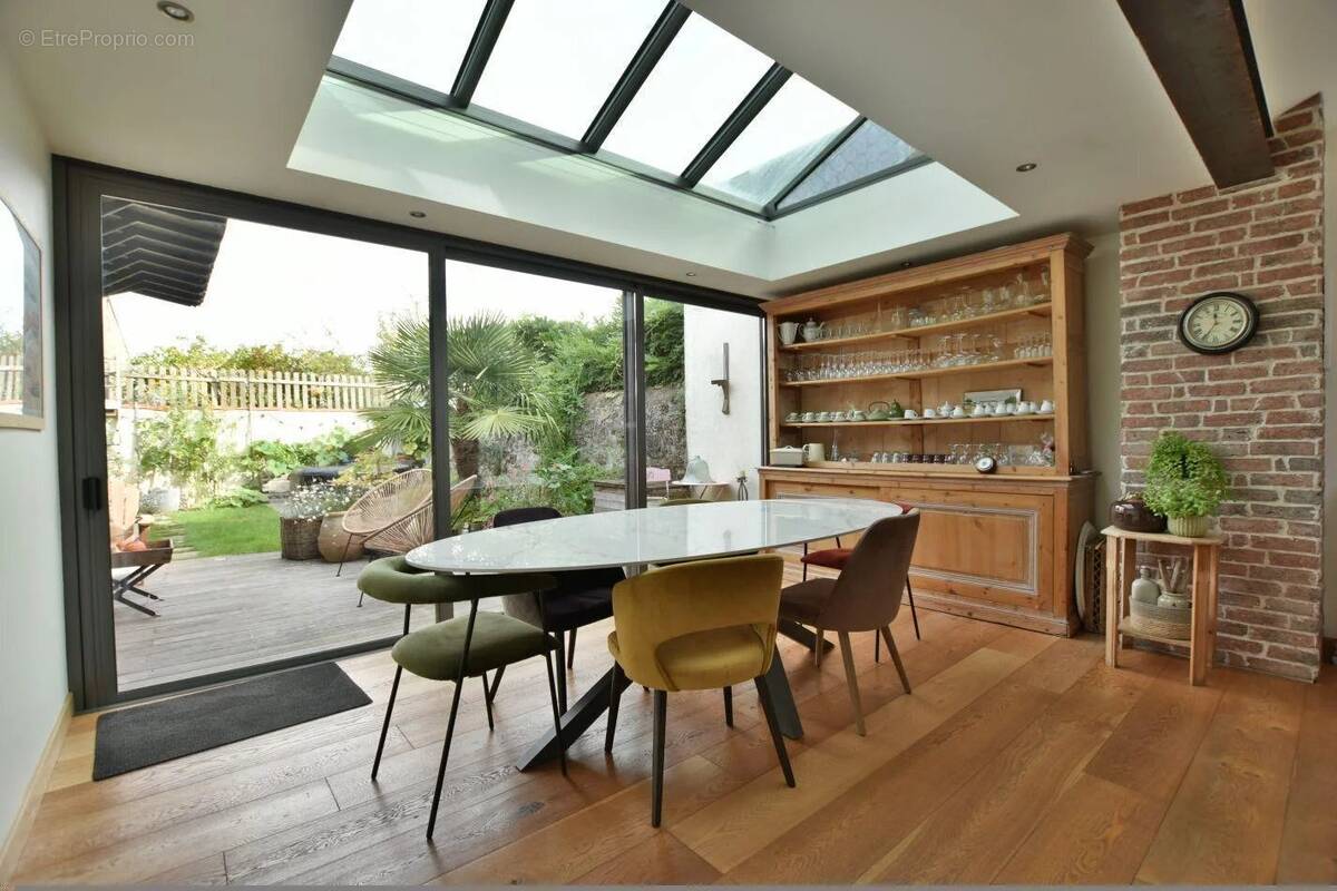 Maison à MORTAGNE-SUR-SEVRE