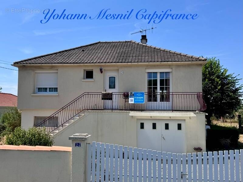 Maison à EXIREUIL