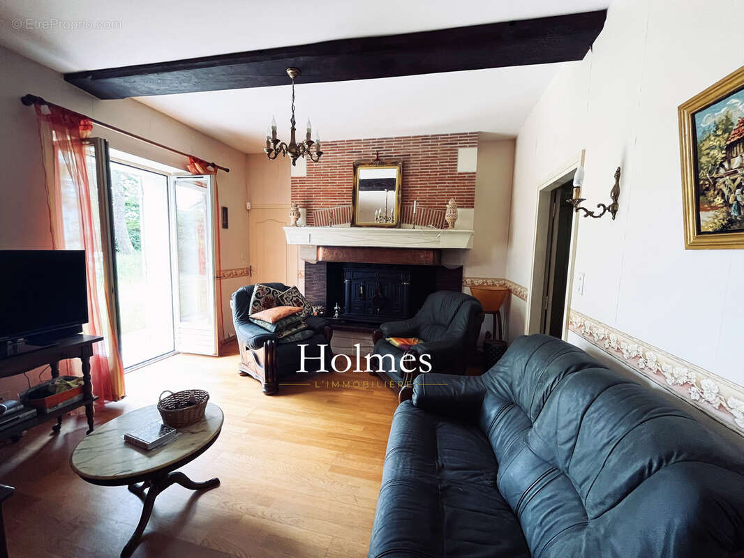 Maison à SAINT-SEURIN-SUR-L&#039;ISLE