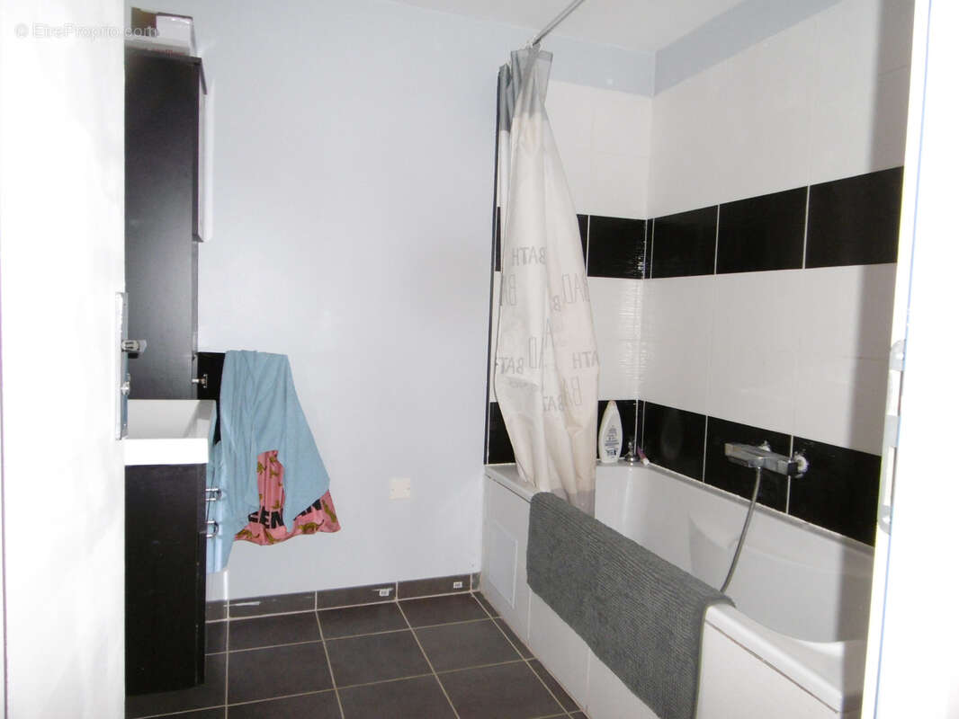 Maison à SAINT-CHRISTOPHE-EN-BRIONNAIS