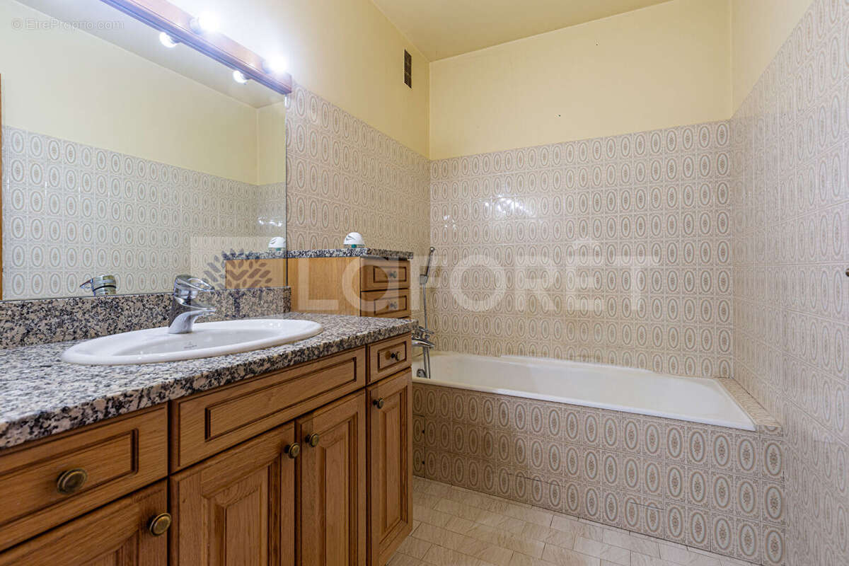 Agence immobiliere laforet - "pissenlit" - annecy le veiux - secteur clarines - appartement t4 de 99,57m² - dernier etage - terr - photo 11