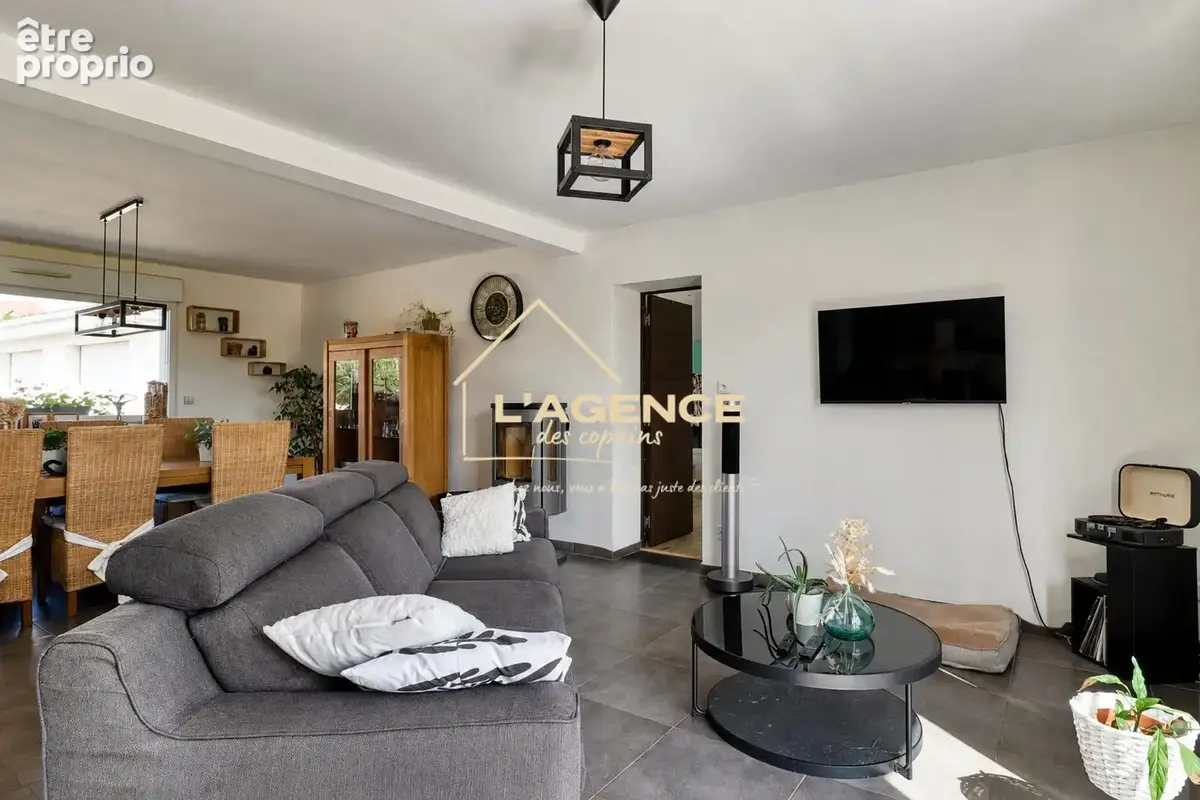 Maison 5 pièces 152 m² à vendre à Aire-Sur-La-Lys (62120) - photo 2
