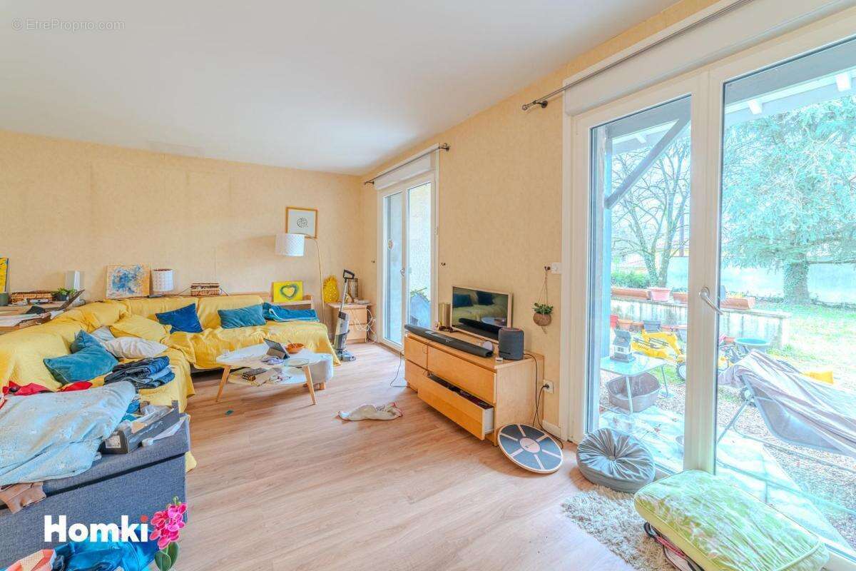 Appartement à REYRIEUX