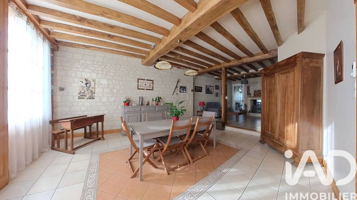 Photo 1 - Maison à SAVIGNY-EN-VERON