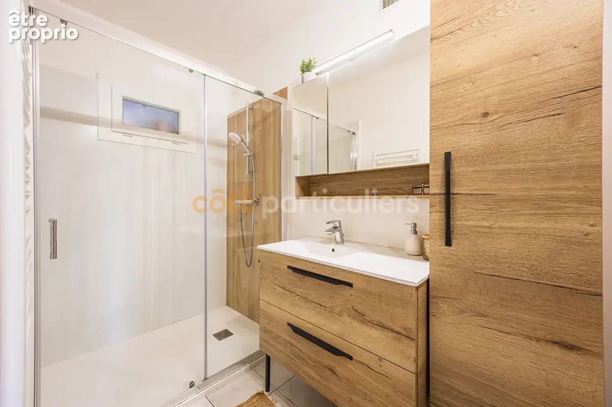 Rezé -- saint-paul -- appartement t4 -- 76m2 -- 2 chambres -- balcon -- garage boxé -- cave - photo 8