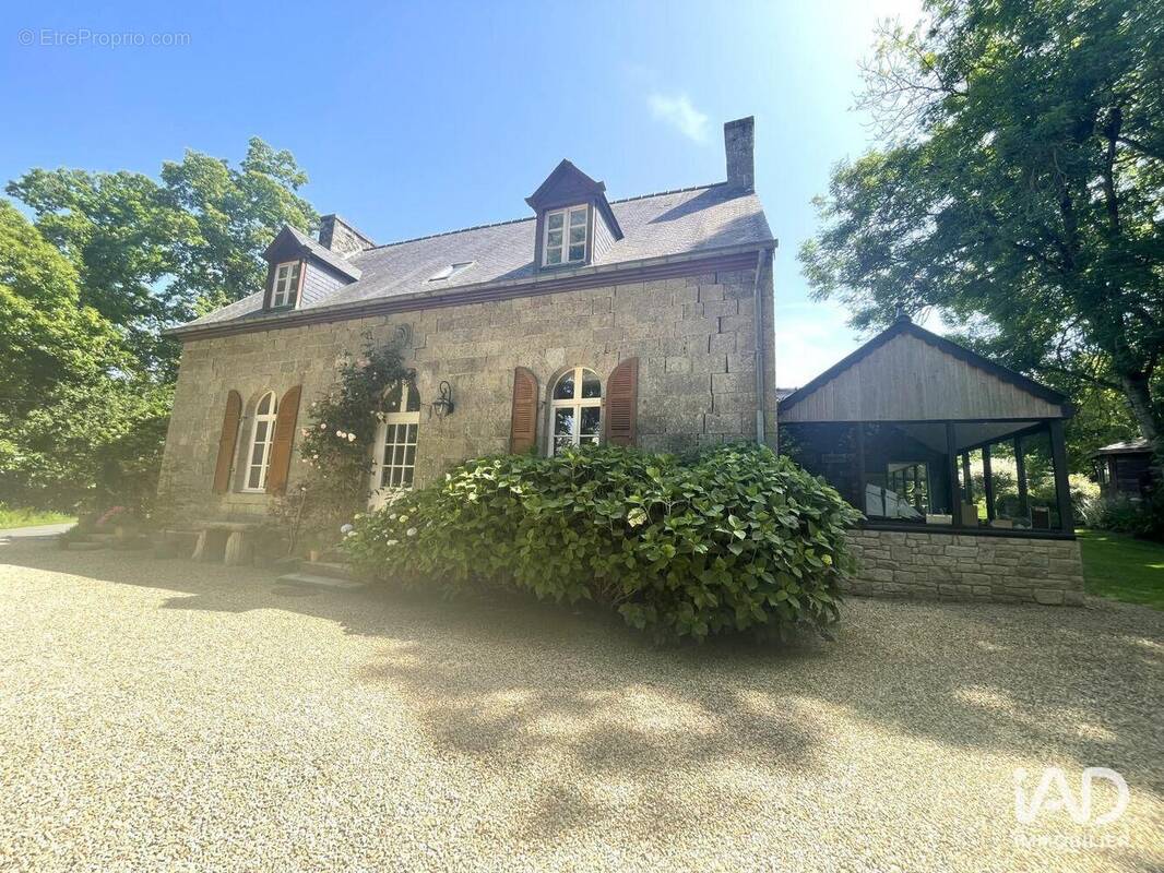 Photo 1 - Maison à PLOUBEZRE