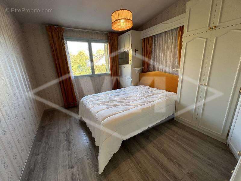 Maison à COMBS-LA-VILLE