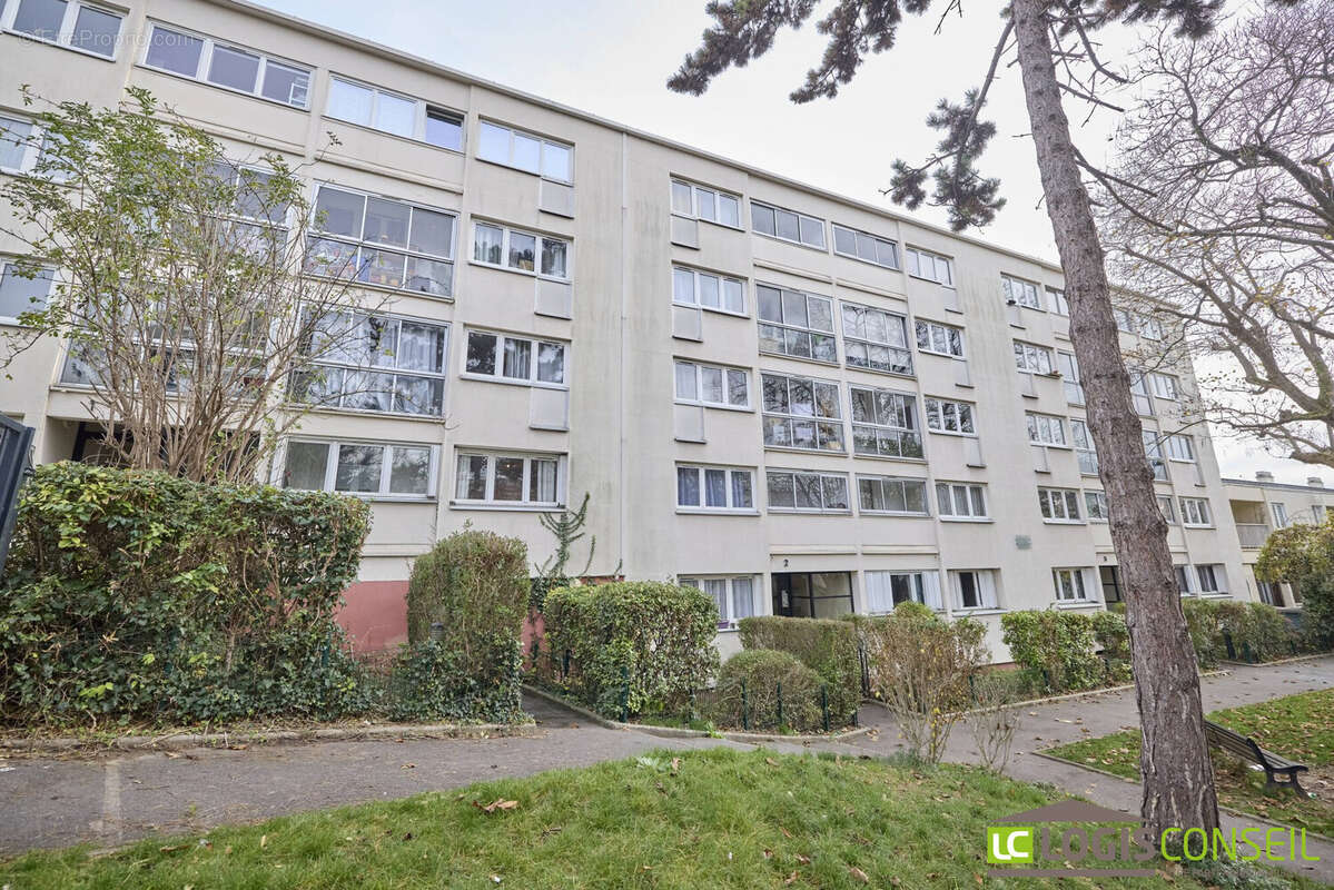 Appartement à BAGNEUX