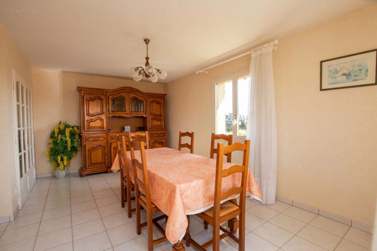 Maison à SAINT-PRIEST