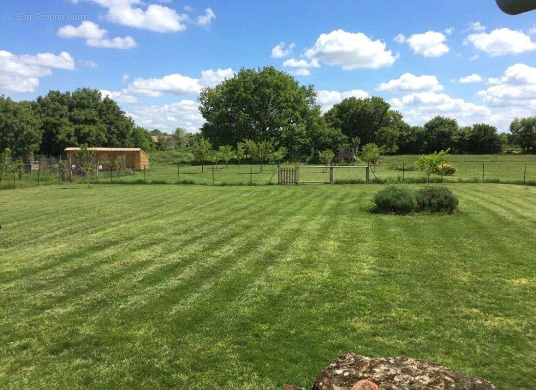 Maison à VILLEFAGNAN