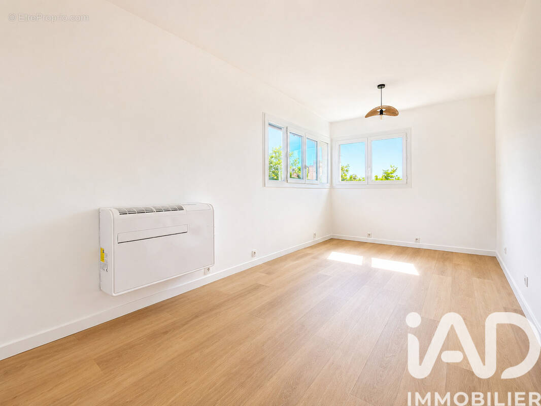 Photo 1 - Appartement à MARSEILLE-12E