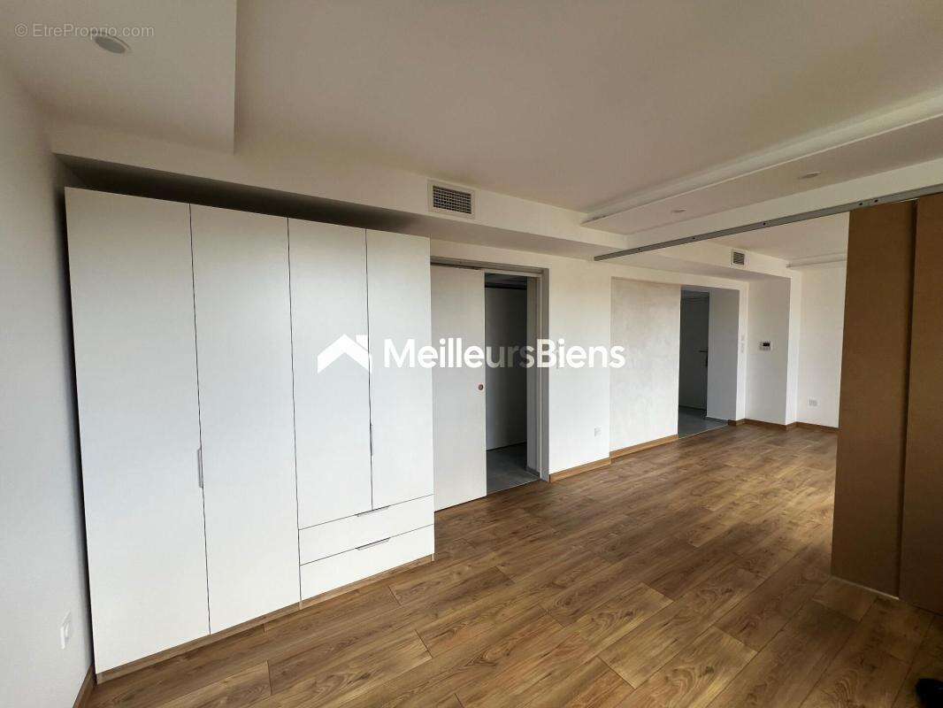 Appartement à CASTELNAU-LE-LEZ