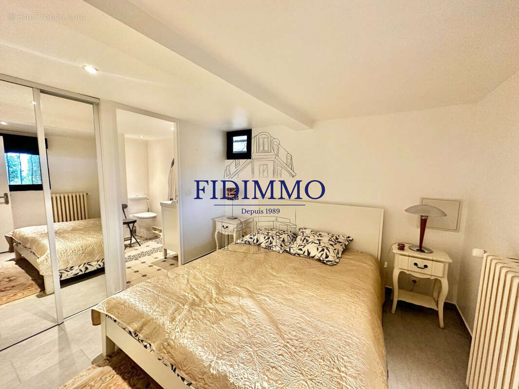 Maison à CHENNEVIERES-SUR-MARNE