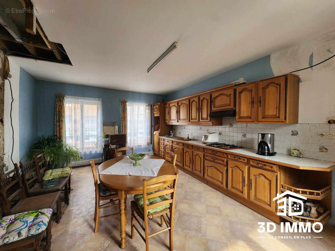 Appartement à AVESNES-SUR-HELPE