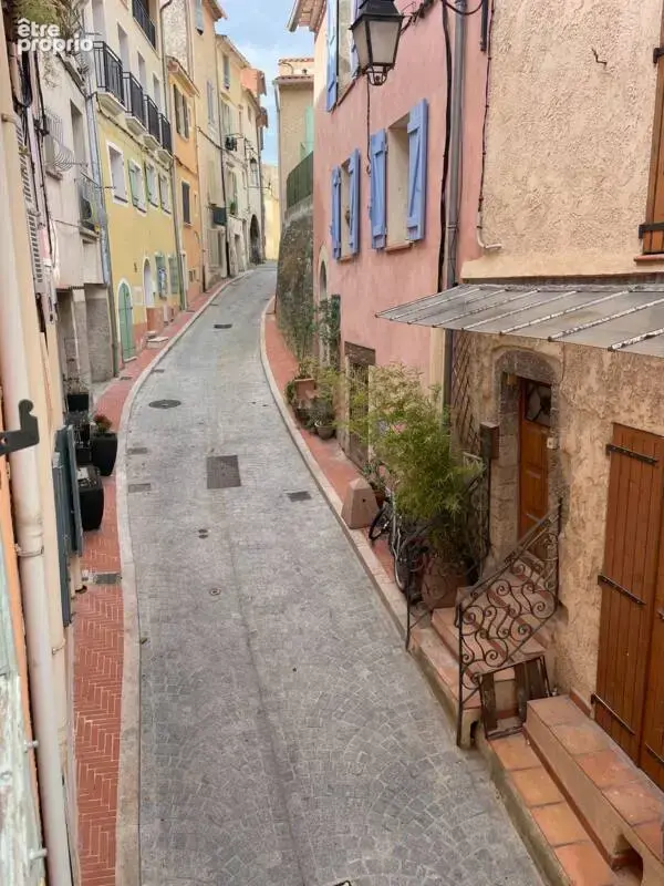 Photo Appartement à Ollioules au prix de 165 000€