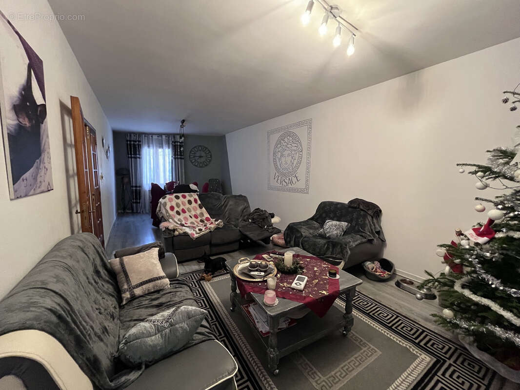 Maison à CORNEILHAN