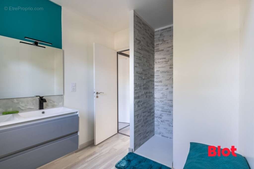 Maison à SAINT-AUBIN-DU-CORMIER