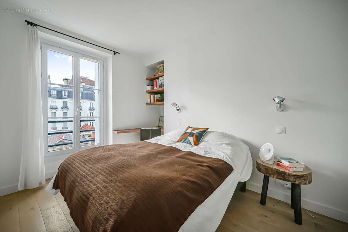 Appartement à PARIS-14E