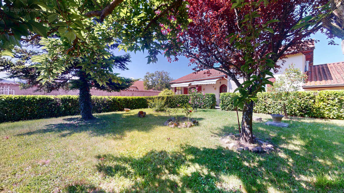 Maison à CHAMPDIEU