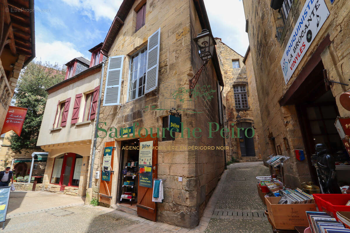 Appartement à SARLAT-LA-CANEDA