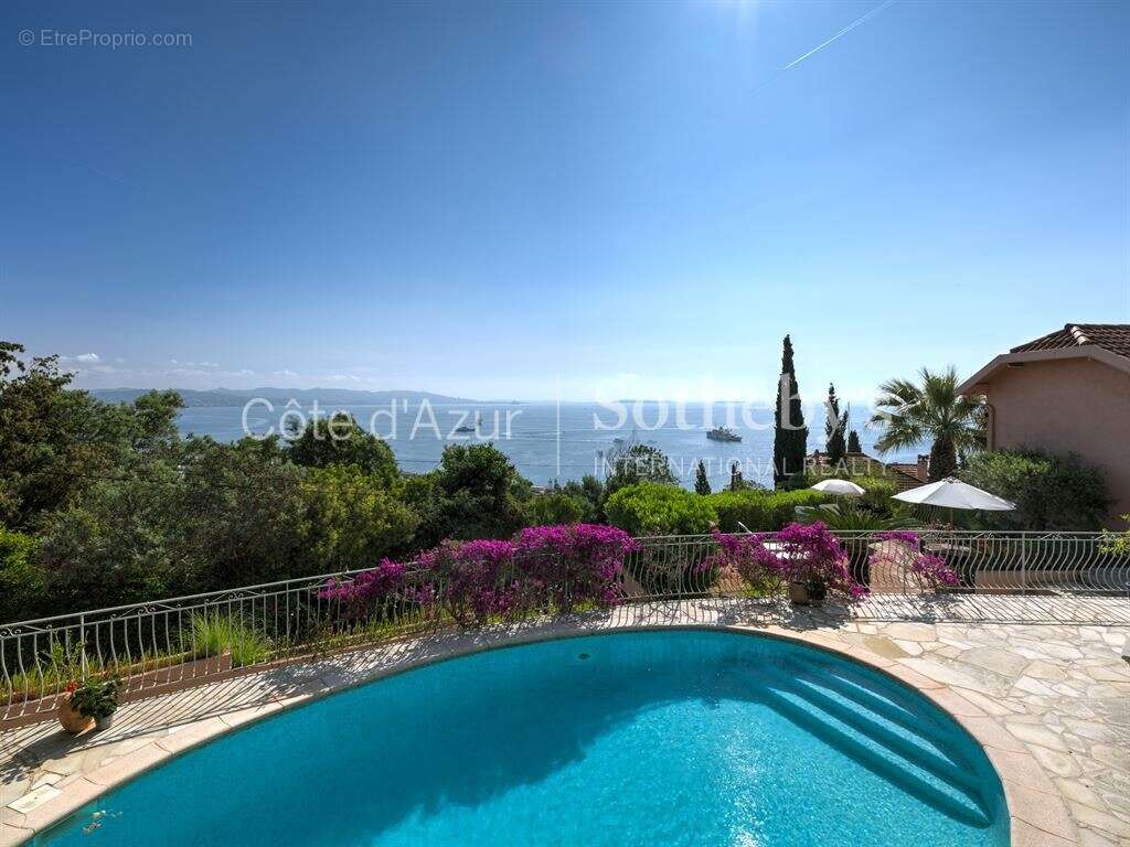 Maison à THEOULE-SUR-MER