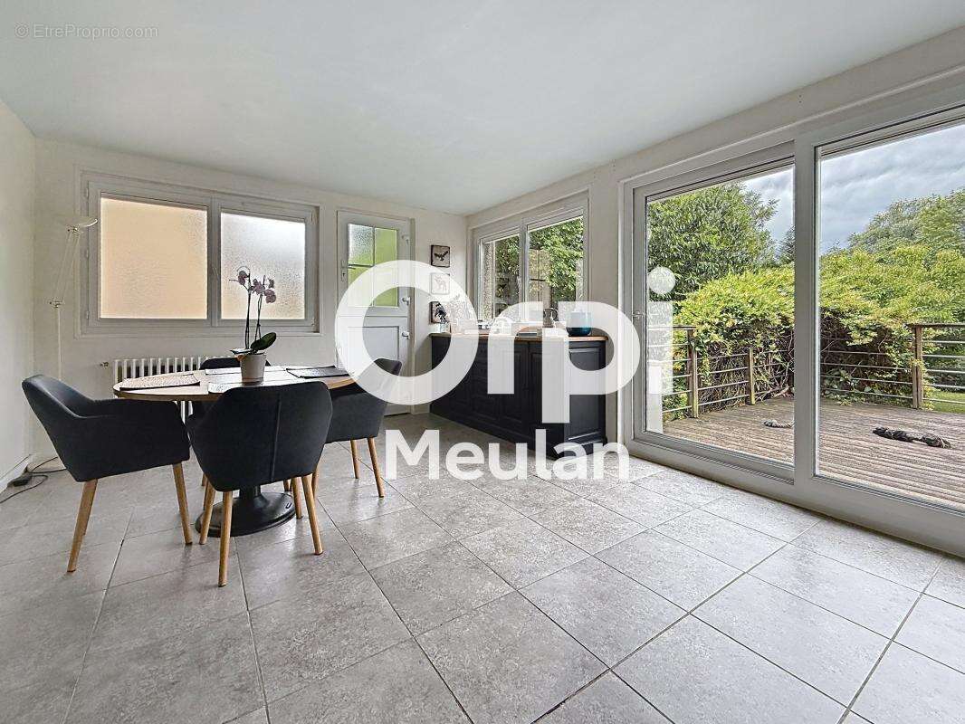 Maison à MEULAN