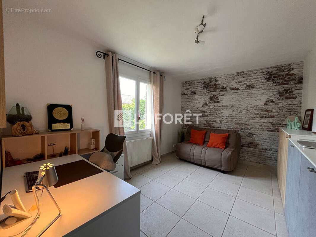 Maison à L'ISLE-SUR-LA-SORGUE