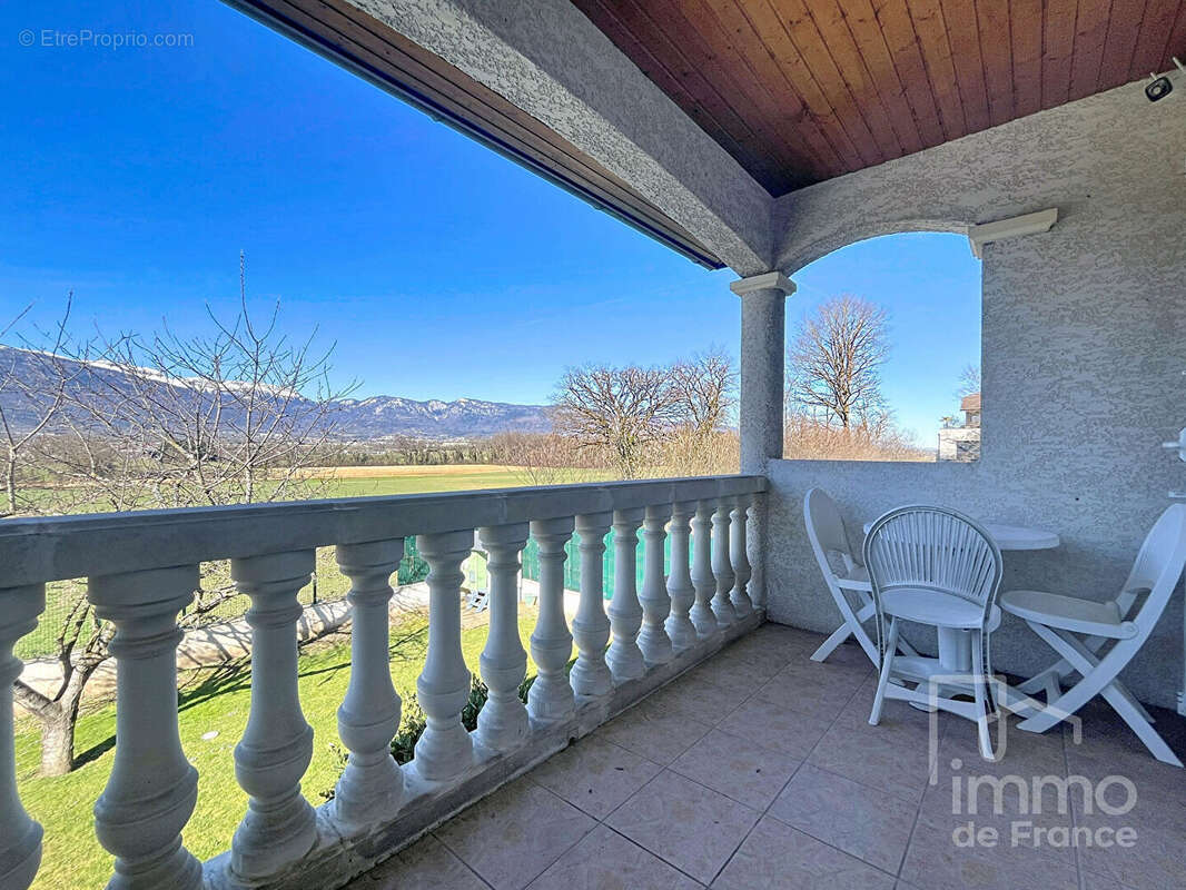 Maison à ORNEX
