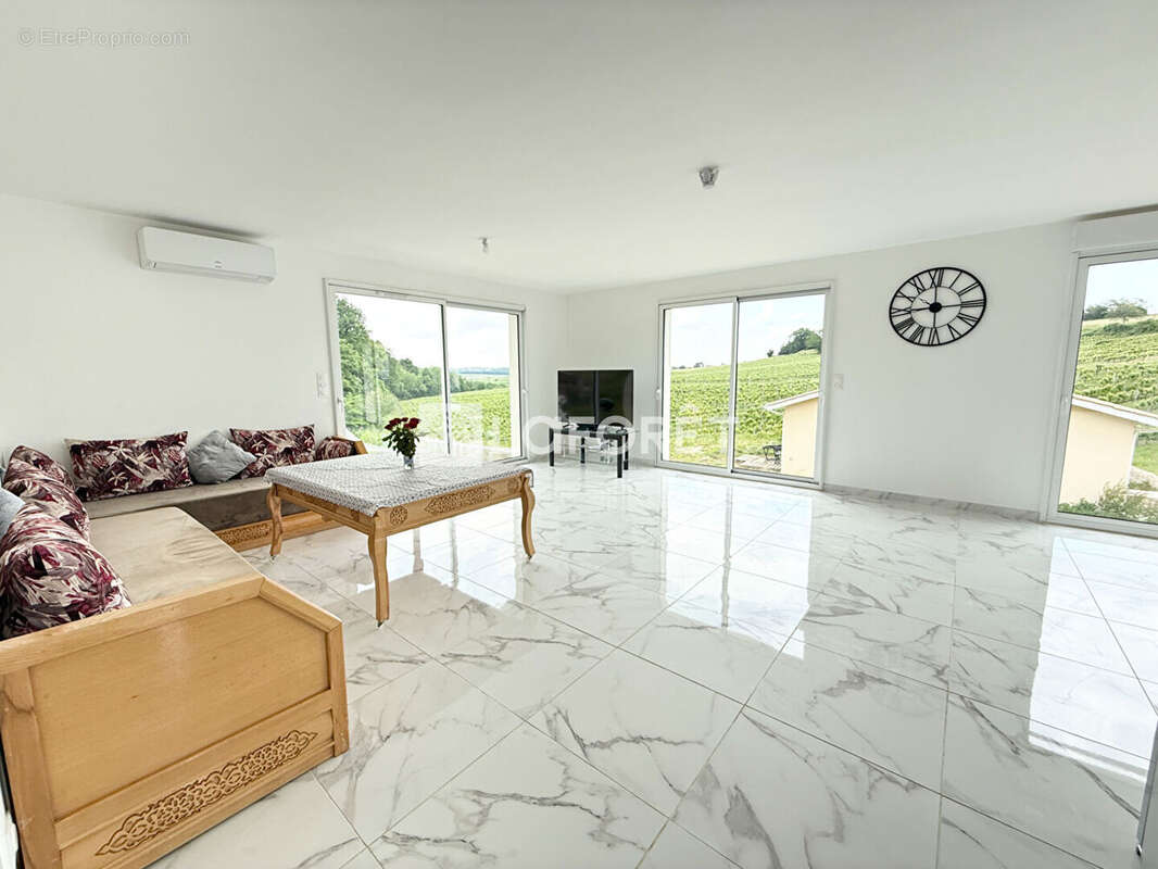 Maison à LE PIAN-SUR-GARONNE