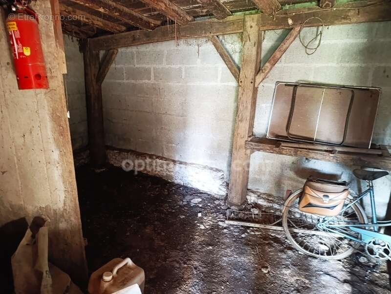 Maison à LA CAILLERE-SAINT-HILAIRE