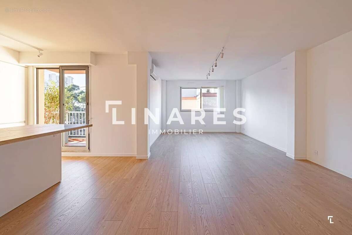 Appartement à MARSEILLE-8E
