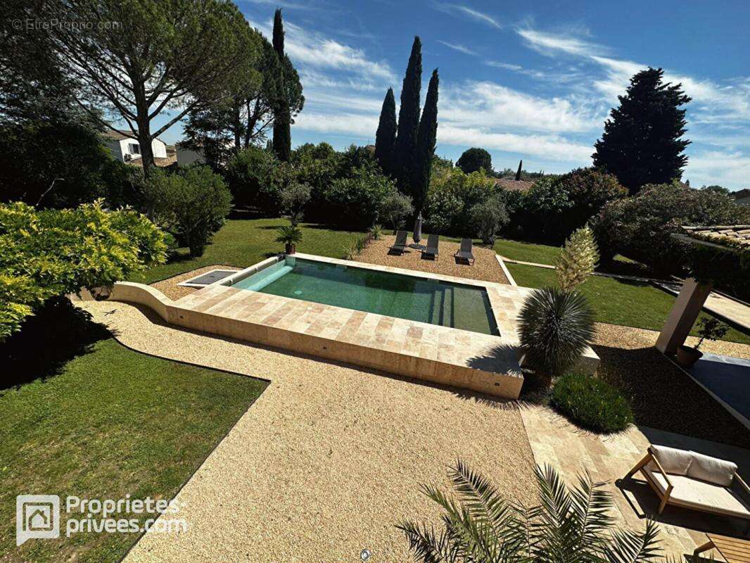 Mas entièrement rénové, 8 pièces, 308 m², ORANGE SUD - photo 2