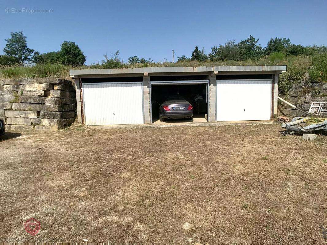 Maison à BELVEZE-DU-RAZES