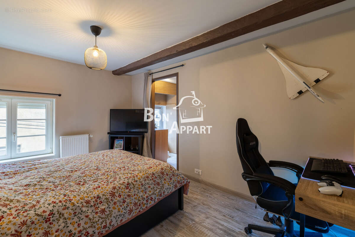Appartement à NOVEANT-SUR-MOSELLE