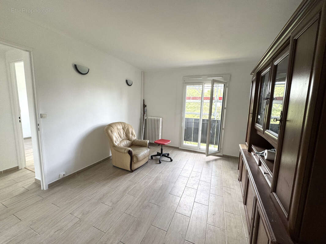 Appartement de type F3 - Villepinte - photo 2