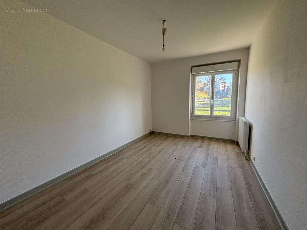 Appartement à LUBERSAC