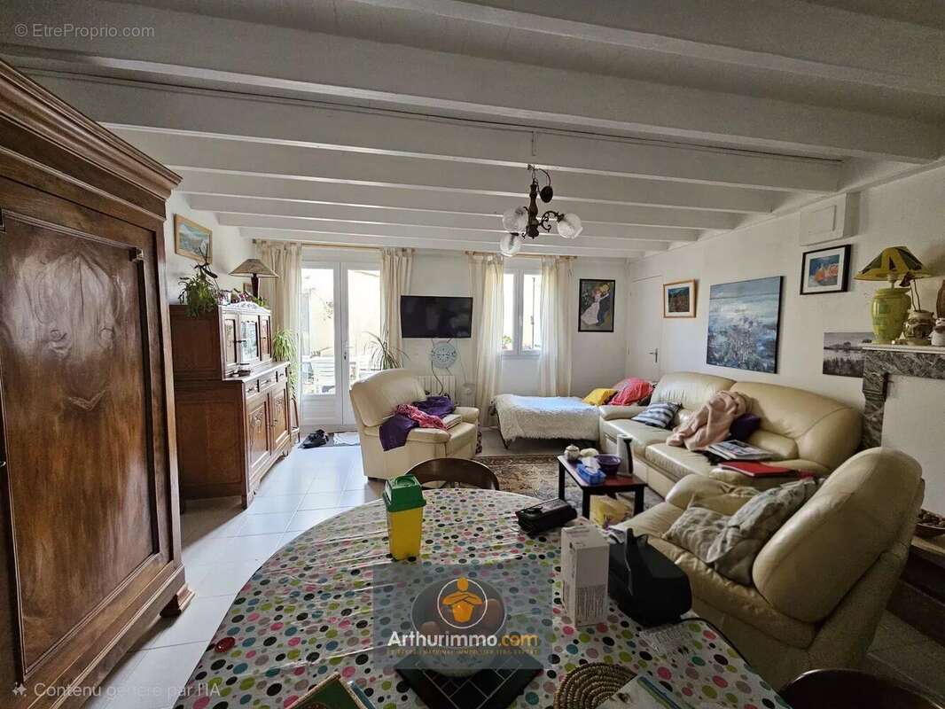 Maison à LA GREVE-SUR-MIGNON