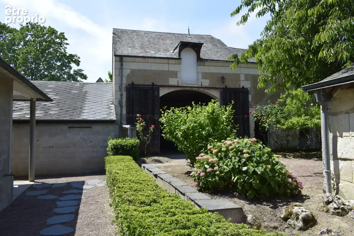 Belle propriété, ancien prieuré, au cœur de Restigné - photo 15