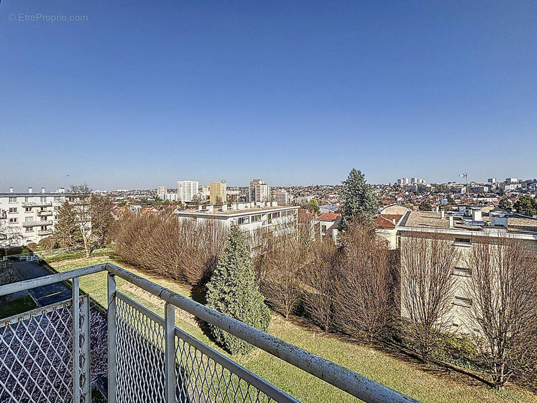 Appartement à BOURG-LA-REINE