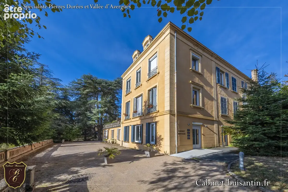 Charme bourgeois au cœur village - photo 1