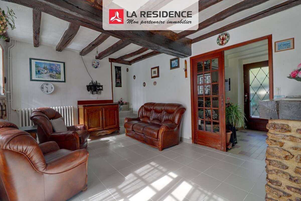 Maison 170 m² à Montfort-L'amaury  - photo 7
